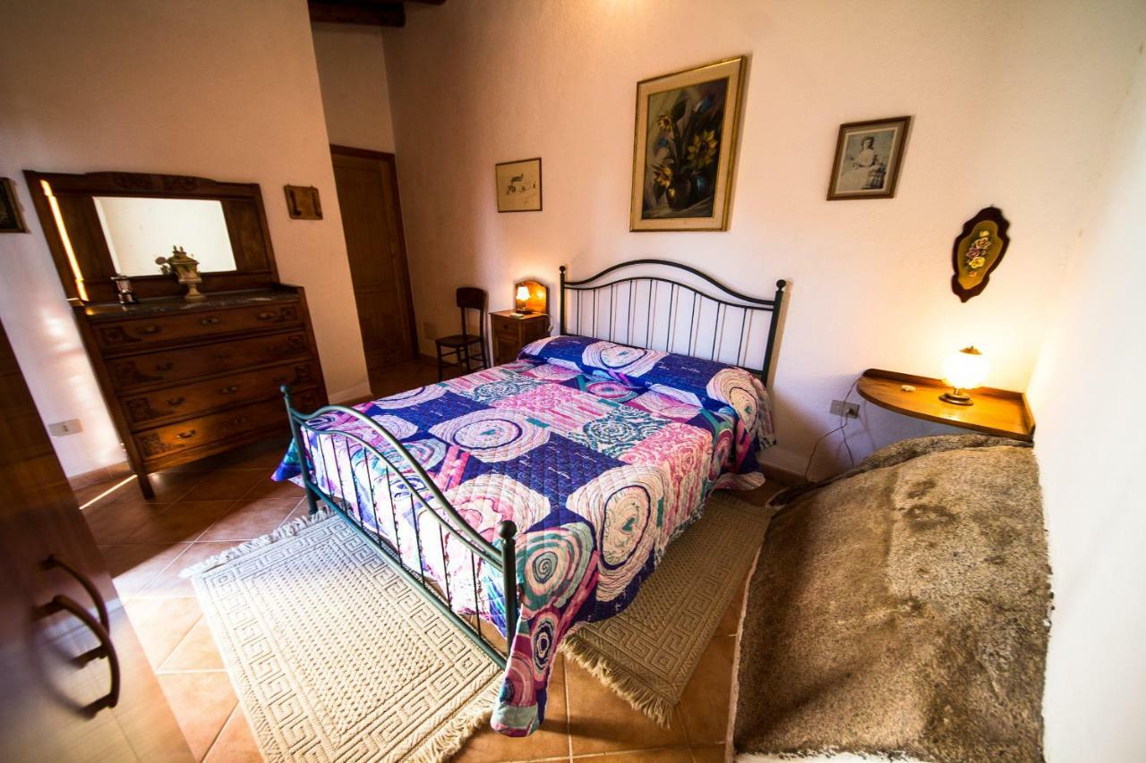 B&B I Menhir Sorgono Eksteriør billede